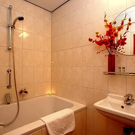 موتزارت فندق 2*