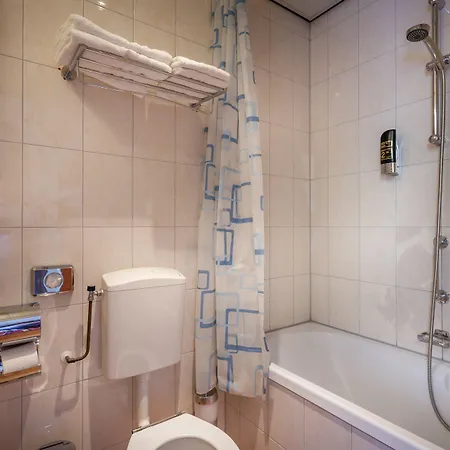 Mozart Hotel 2*